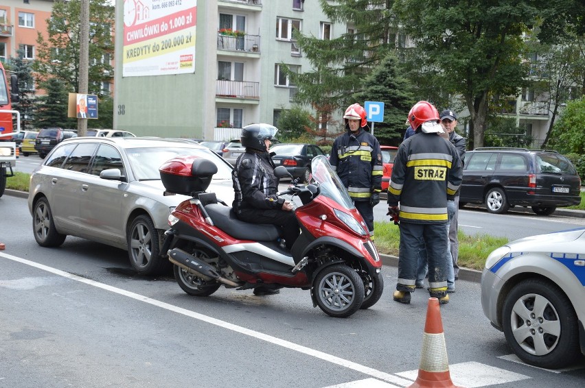 Kolizja audi ze skuterem w Nowym Targu.