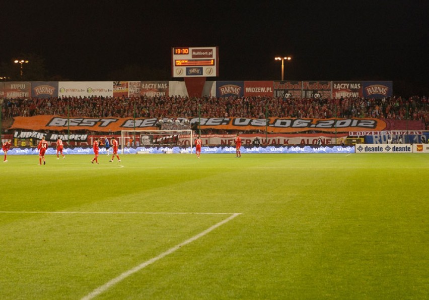 DERBY ŁODZI 2011: Tak dopingowali kibice Widzewa Łódź [zdjęcia+wideo]