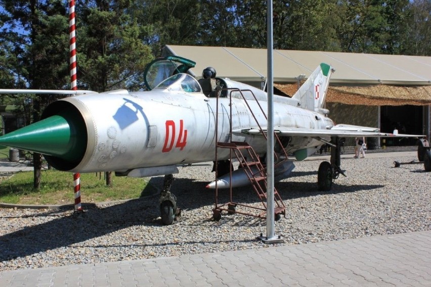 Radziecki samolot odrzutowy, myśliwiec MiG 21. fot. Piotr A....