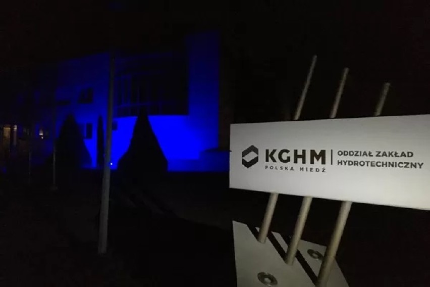 2 kwietnia 2021, w Światowym Dniu Świadomości Autyzmu, obiekty KGHM podświetlono na niebiesko
