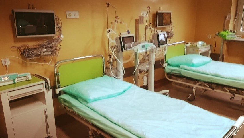 Oddział zakaźny w wieluńskim szpitalu może pomieścić 25 chorych na Covid-19. Czynne są cztery miejsca respiratorowe, ale z czasem może być ich więcej