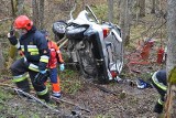 Regiele: Tragiczny wypadek koło Gołdapi. Jedna osoba zginęła, a sześć jest rannych [ZDJĘCIA]