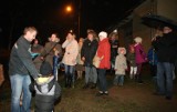 Mieszkańcy Wiczlina protestują przeciwko budowie masztu telefonii komórkowej w pobliżu szkoły FOTO