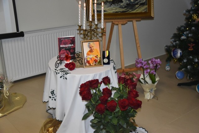 W Kiełpinie odbyła się niezwykła uroczystość wspomnieniowa Małgorzaty Blok, najstarszej mieszkanki Kiełpina, która zmarła w ub. roku w 102. roku życia.