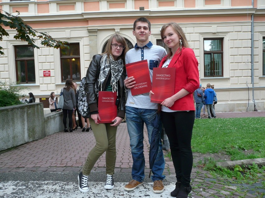 Tarnowianie zakończyli rok szkolny, a maturzyści odebrali wyniki egzaminów