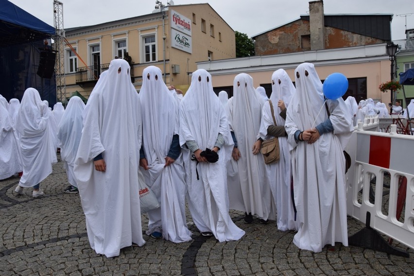 Chełmianie ustanowili rekord Polski w liczbie osób przebranych za duchy