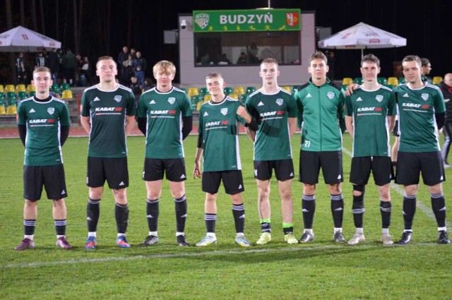 Nikodem Dolatowski, Kamil Czajkowski, Adam Simiński, Kacper Hekert, Jakub Łoś, Jakub Michałowski, Marcel Jankowski i Krystian Krysztofiak z Kłosa Budzyń