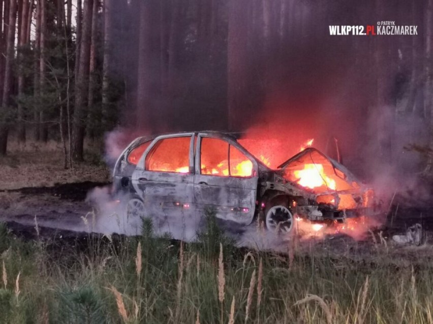 Pożar samochodu osobowego w miejscowości Kębłowo