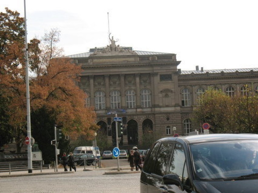Widok na Pałac Uniwersytecki Fot. Małgorzata Małkińska