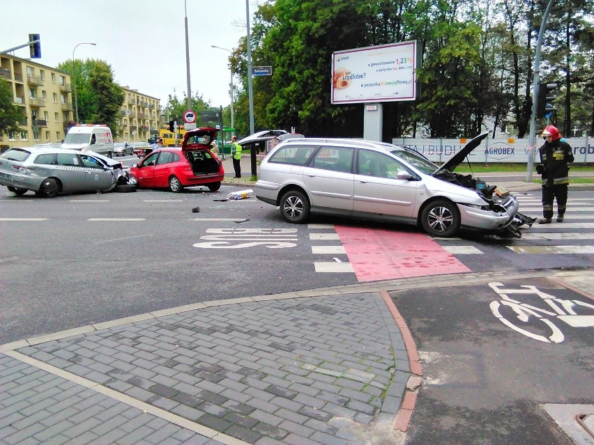 Wypadek na skrzyżowaniu Bukowskiej i Szpitalnej w Poznaniu