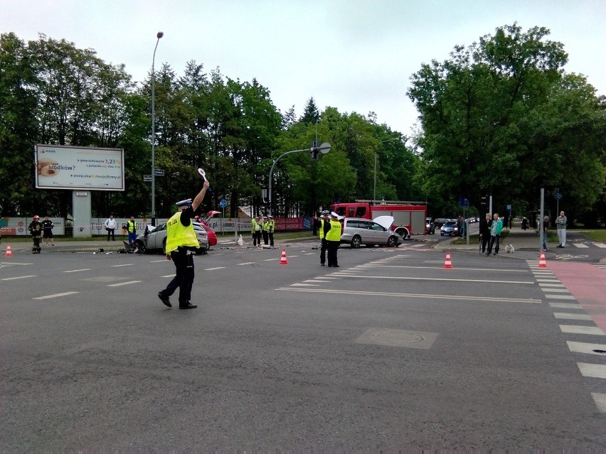 Wypadek na skrzyżowaniu Bukowskiej i Szpitalnej w Poznaniu