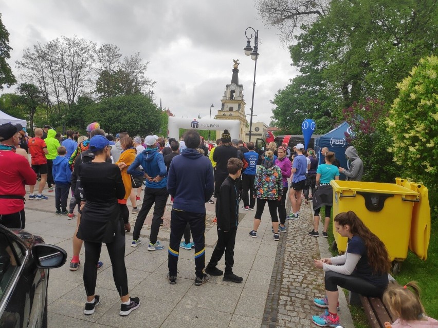 PKO Białystok Półmaraton 2022. Kilkuset biegaczy pobiegło w Biegu Śniadaniowym, otwierającym weekendowe bieganie w mieście [ZDJĘCIA]