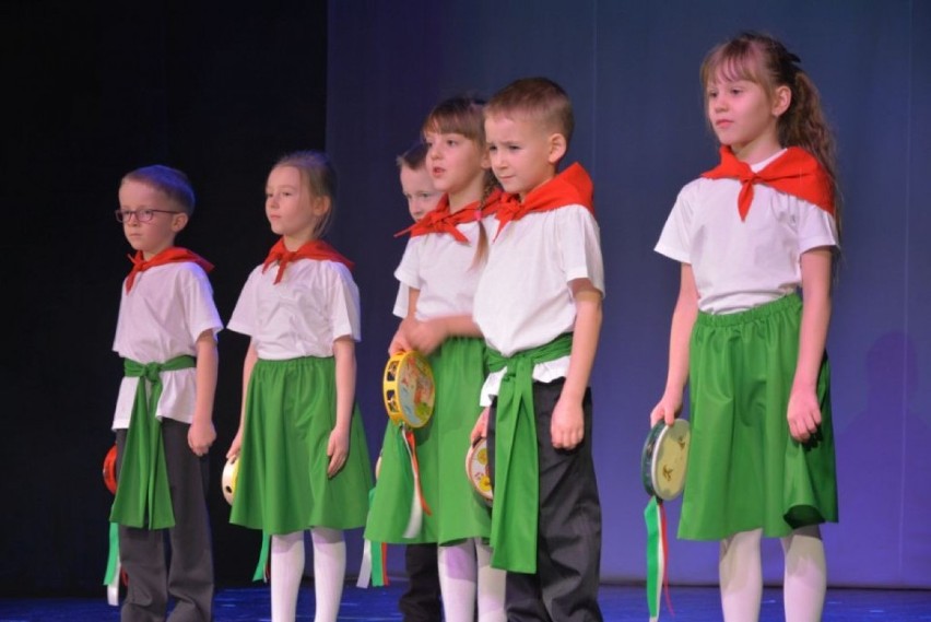 Będzin: Wszystkie kolory świata w Teatrze Dzieci Zagłębia i rekordowa zbiórka ZDJĘCIA 