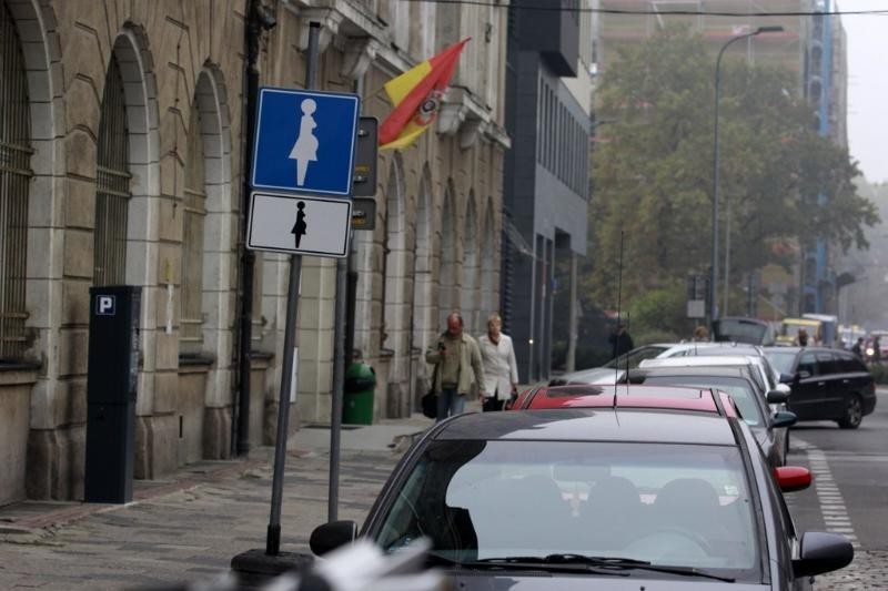 Wrocław: Kobiety w ciąży zaparkują łatwiej (ZDJĘCIA)