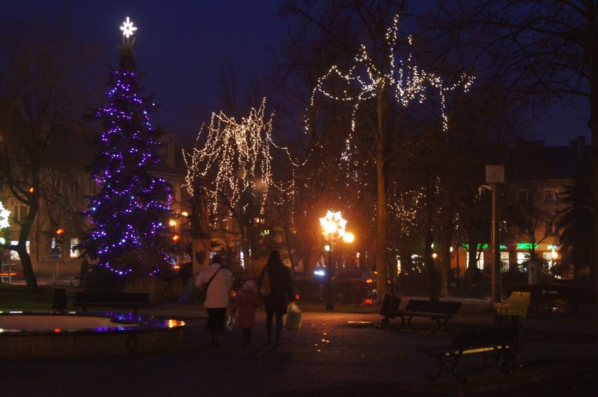 Świąteczna iluminacja w Radomsku już gotowa