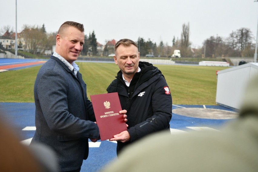 Minister Sportu i turystyki odwiedził gorzowski stadion...