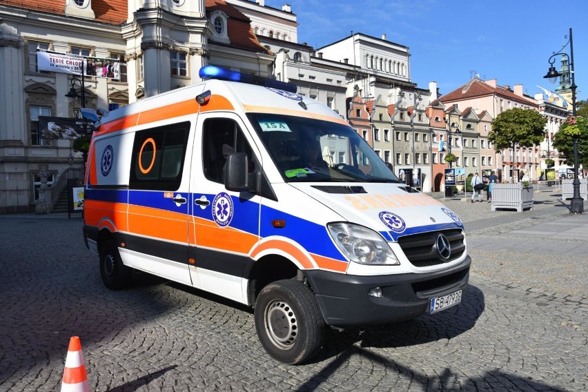 Akcja pomocy ratownikom Pogotowia Ratunkowego w Legnicy 