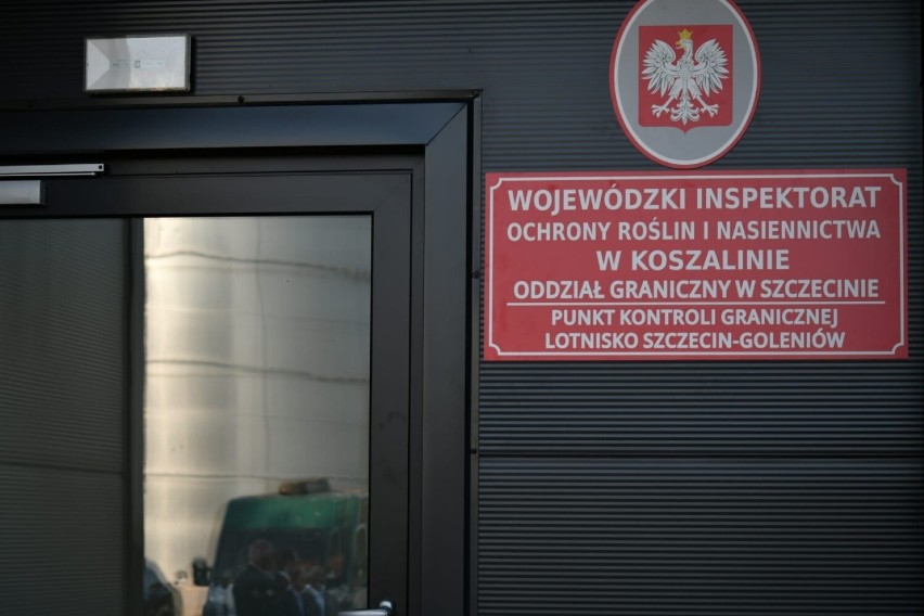 Nie wpuszczą szkodników. Nowy punkt kontroli granicznej na lotnisku Szczecin Goleniów