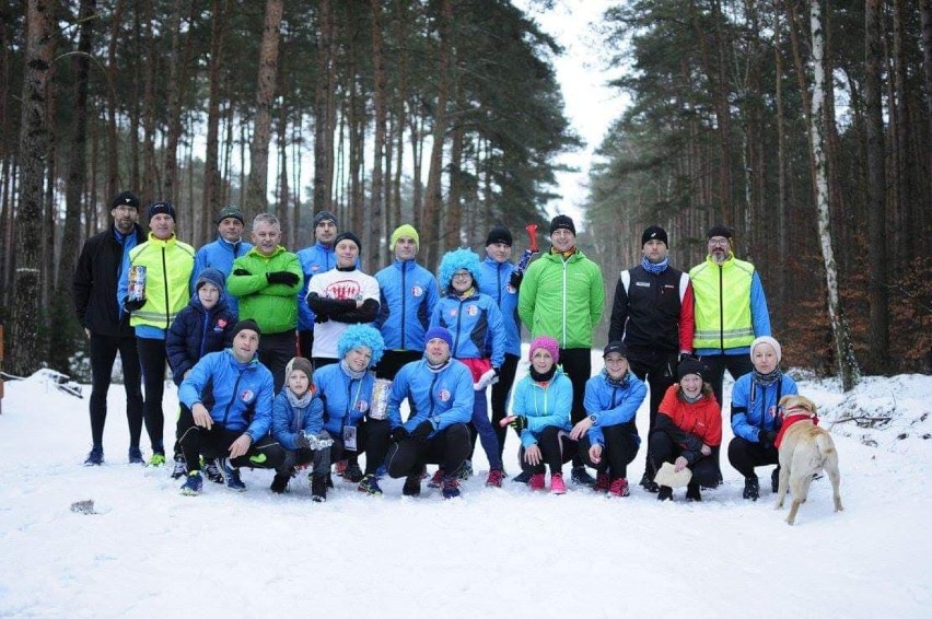 12 stycznia biegacze z TKKF "Łabędź" Zbąszyń wraz z wolontariuszkami będą zbierali datki do puszek WOŚP