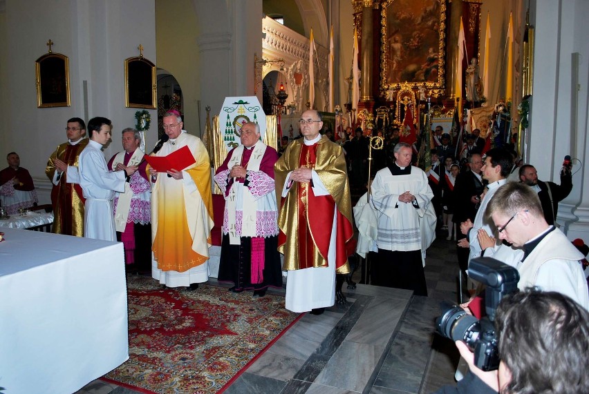 W niedzielę 26 maja 2013 roku kolegiata św. Mikołaja w...