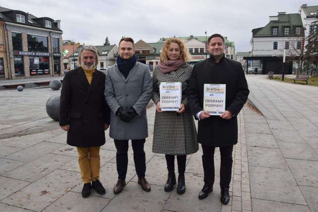 Na zdjęciu działacze PO z regionu: Andrzej Ostrowski, Krzysztof Truskolaski, Anna Naszkiewicz oraz Jacek Niedźwiedzki