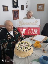 Tarnów. Generał Zdzisław Baszak obchodził 102. urodziny! Życzenia jubilatowi złożyli radni osiedlowi i członkowie ŚZŻAK. Mamy zdjęcia!