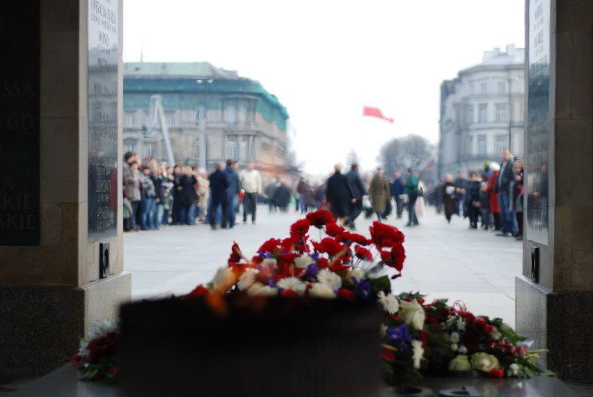 Warszawa pogrążona w żałobie