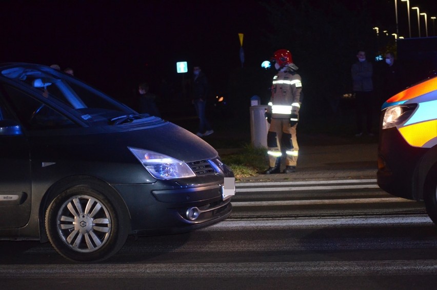 Głogów: Kolizja przed przejściem dla pieszych przy zamku