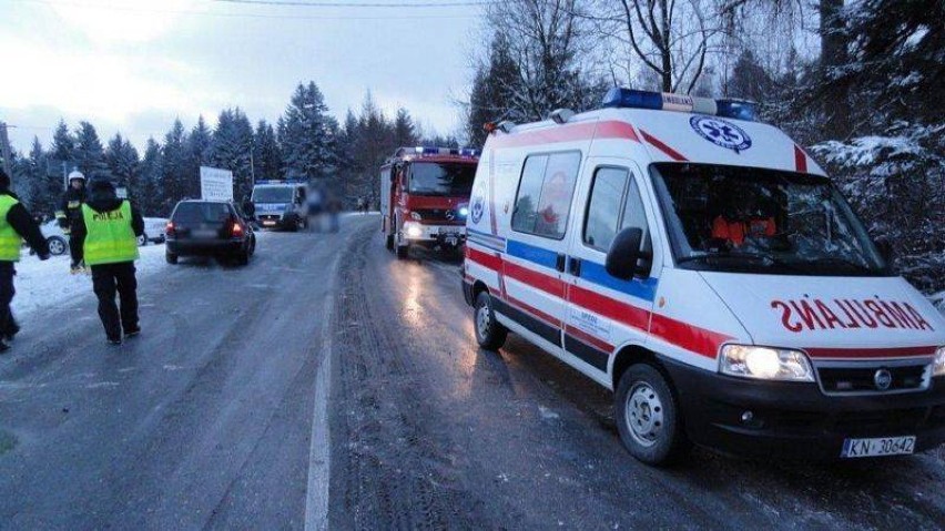 Wypadek zablokował wjazd do Krynicy. Aż siedem osób poszkodowanych