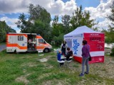 Mobilny Ambulans HIV na ulicach Poznania. Fundacja Akceptacja rusza z akcją testowania osób bezdomnych