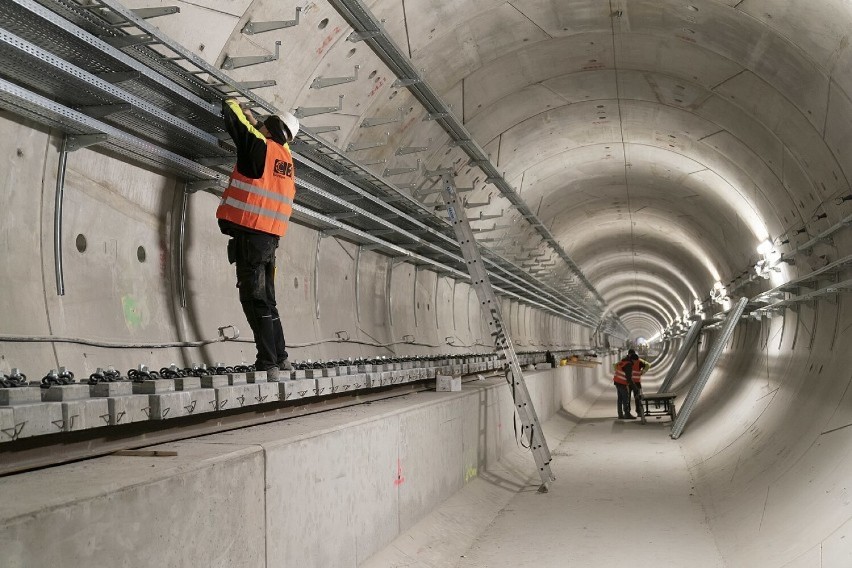 Otwarcie nowych stacji metra na Bemowie i Bródnie