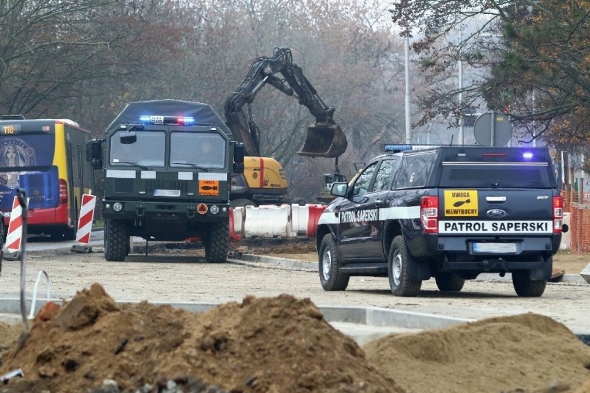 Bomba została już zabrana przez saperów. Trafi na...