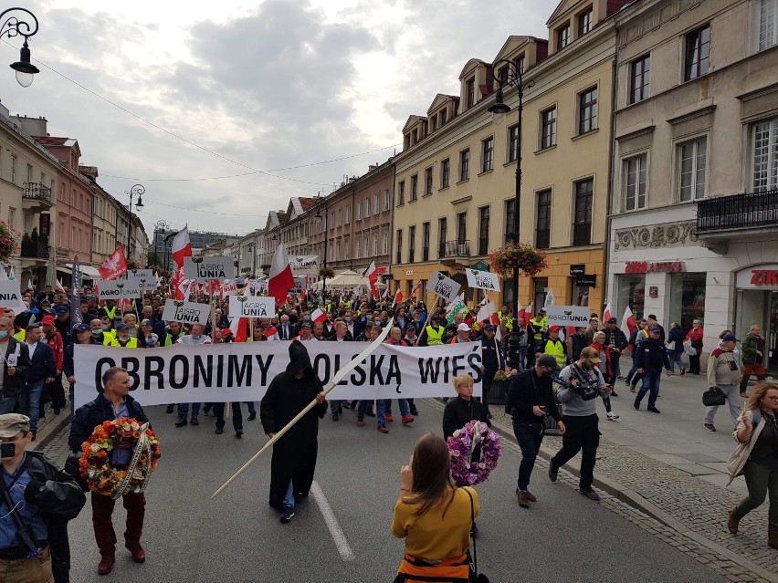 Rolnicy protestowali w Warszawie. Na miejscu była grupa rolników z powiatu pleszewskiego