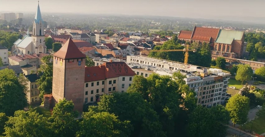 Kadr z filmu promocyjnego, który ma zachęcać do zwiedzania...