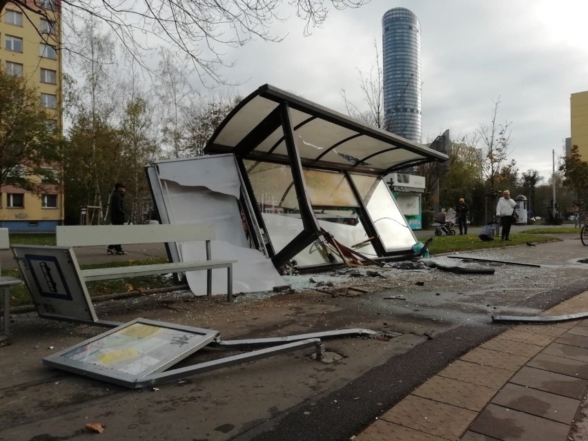 Wrocław. Kierowca, który wjechał w ludzi na przystanku, został zatrzymany. Jest kompletnie pijany!