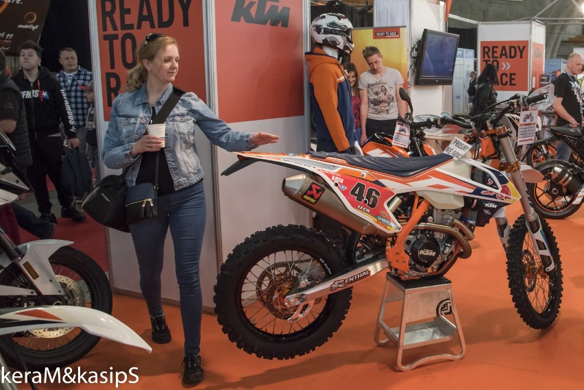 Piękne hostessy na Wrocław Motorcycle Show