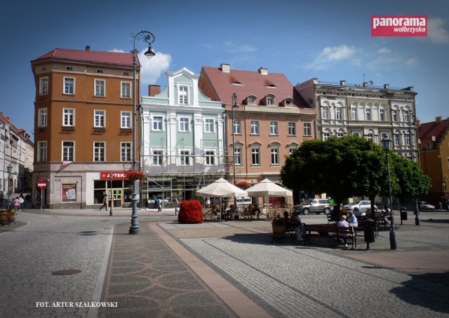 Kamienica nr 3 jest najstarszą na wałbrzyskim Rynku. Zbudowano ją w pierwszej połowie XVIII wieku