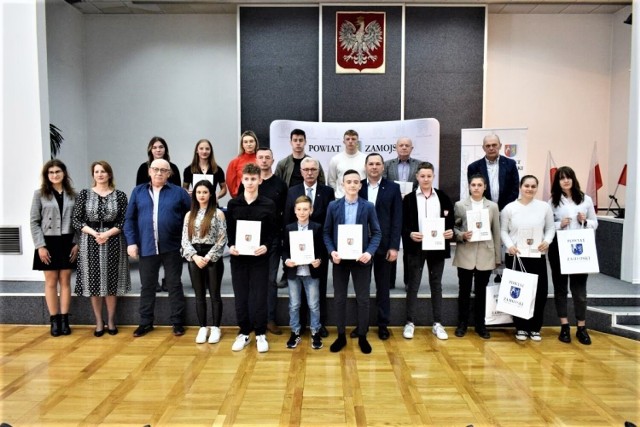 Wspólne zdjęcie laureatów