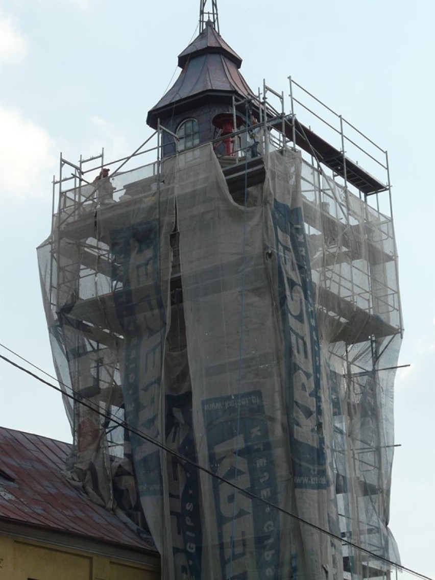 OSP Sieradz: ruszył remont zabytkowej wieży w remizie,...