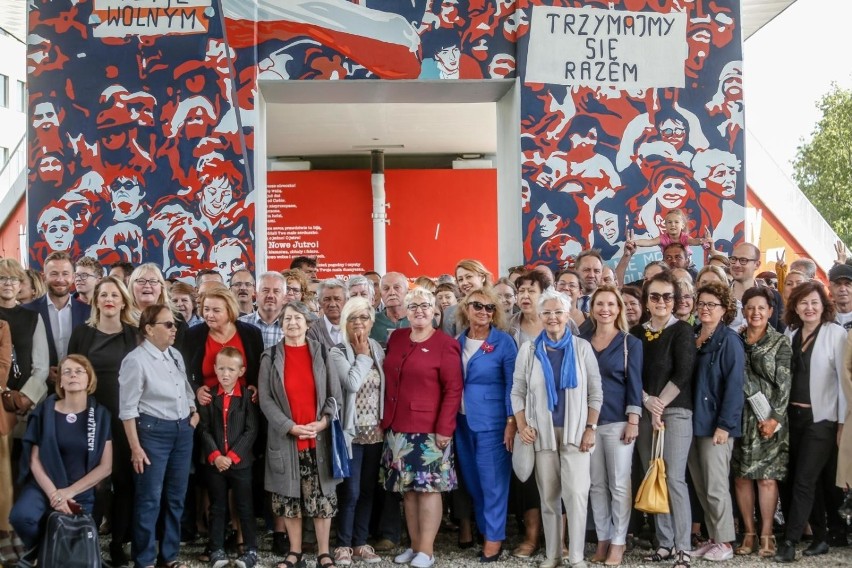 05.07.2019 Gdansk. Przystanek PKM Strzyża. Mural "Kobiety...