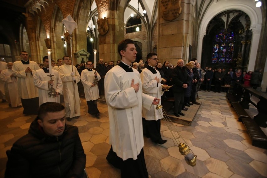 W tym roku do kościołów na świąteczne uroczystości wejdzie...