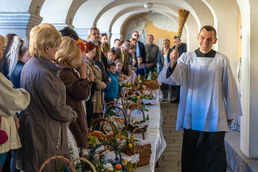 Święcenie pokarmów odbywa się w kościołach w całej Polsce