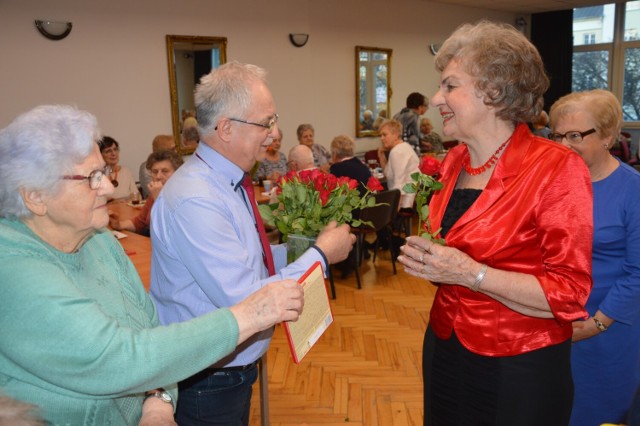 Tak świętowali Dzień Kobiet i Dzień Mężczyzny w Domu Kultury Lokator w Zduńskiej Woli