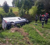 Wypadek w Gurczu. Stracił panowanie nad samochodem i wjechał do rowu [ZDJĘCIA]