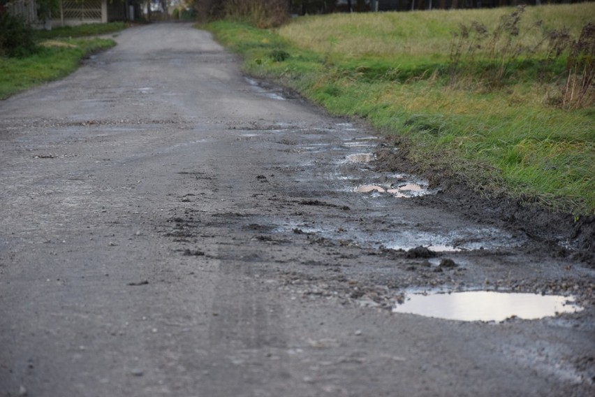 Ulice gruntowe w Zduńskiej Woli. Konsultacje w sprawie utwardzenia ruszą 18 marca