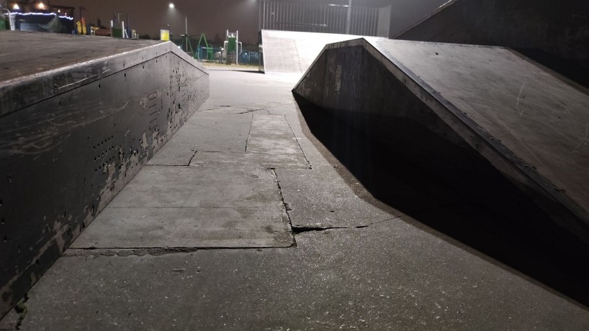 Zniszczony skatepark nad zalewem. Młodzież chce ćwiczyć, a nie ma gdzie [ZDJĘCIA]