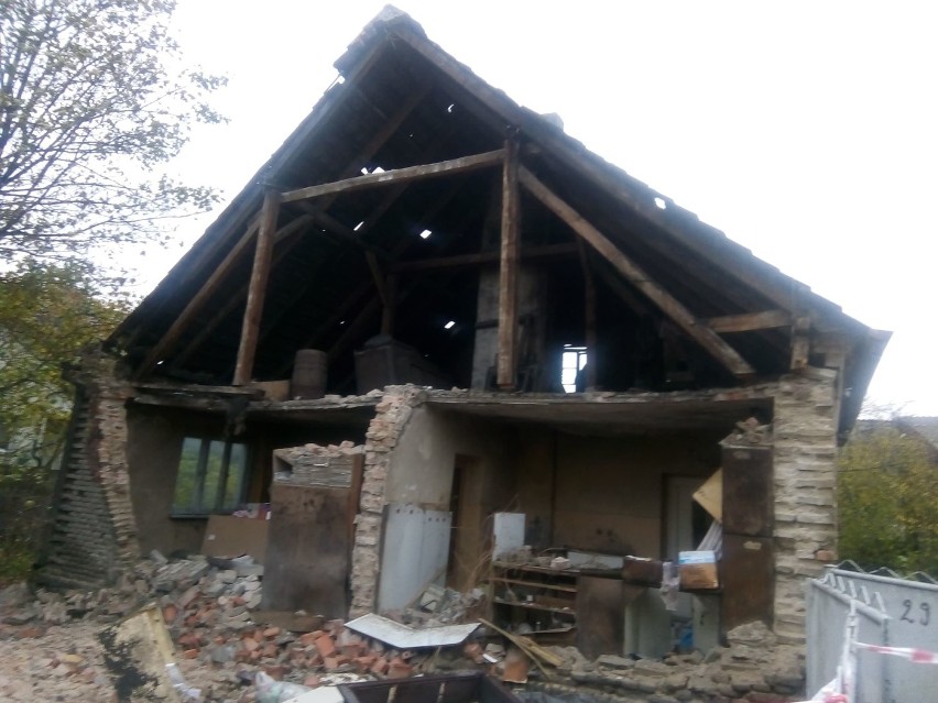 Zawaliła się ściana szczytowa domu przy ulicy Ogrodowej w Kiełczewie 