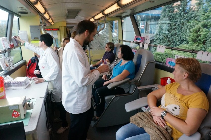 Zbiórka krwi w Katowicach: Zebrano ponad 13 litrów krwi