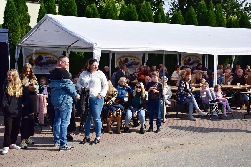 Podczas "Jesieni ze śliwką" w Rakowcu nie brakowało muzyki,...