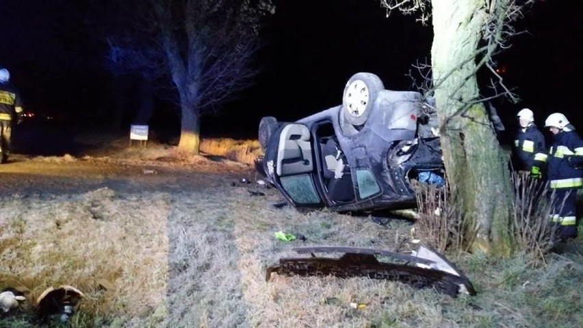 Wypadek w Gościejewie. Jedna osoba trafiła do szpitala [ZDJĘCIA]